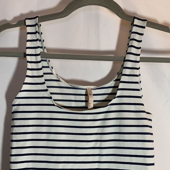 Babaton Black and White Striped Tank Top - Picture 2 of 4